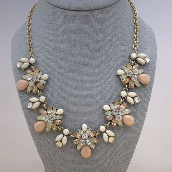 Statement Necklace, Peach Pink Pastel & Rhinestones, Gold Tone, Retro Vibes! - Picture 5 of 10